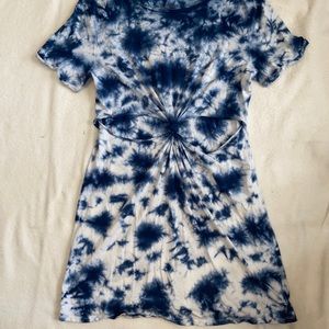 🌷4/20 Arizona Jean co tie dye blue & white dress